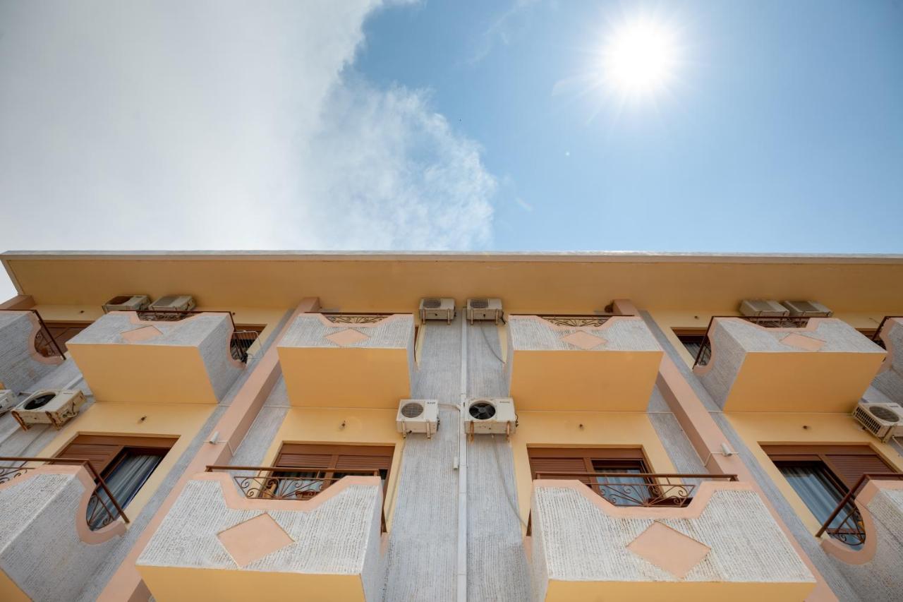 Hotel Panorama Himare Exterior photo