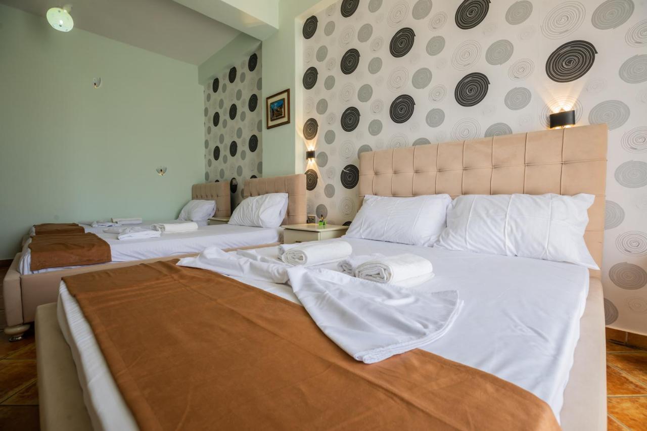 Hotel Panorama Himare Exterior photo