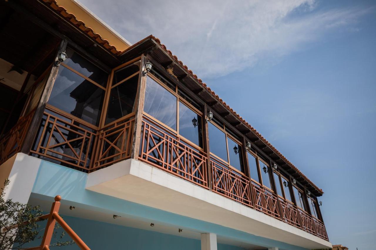 Hotel Panorama Himare Exterior photo