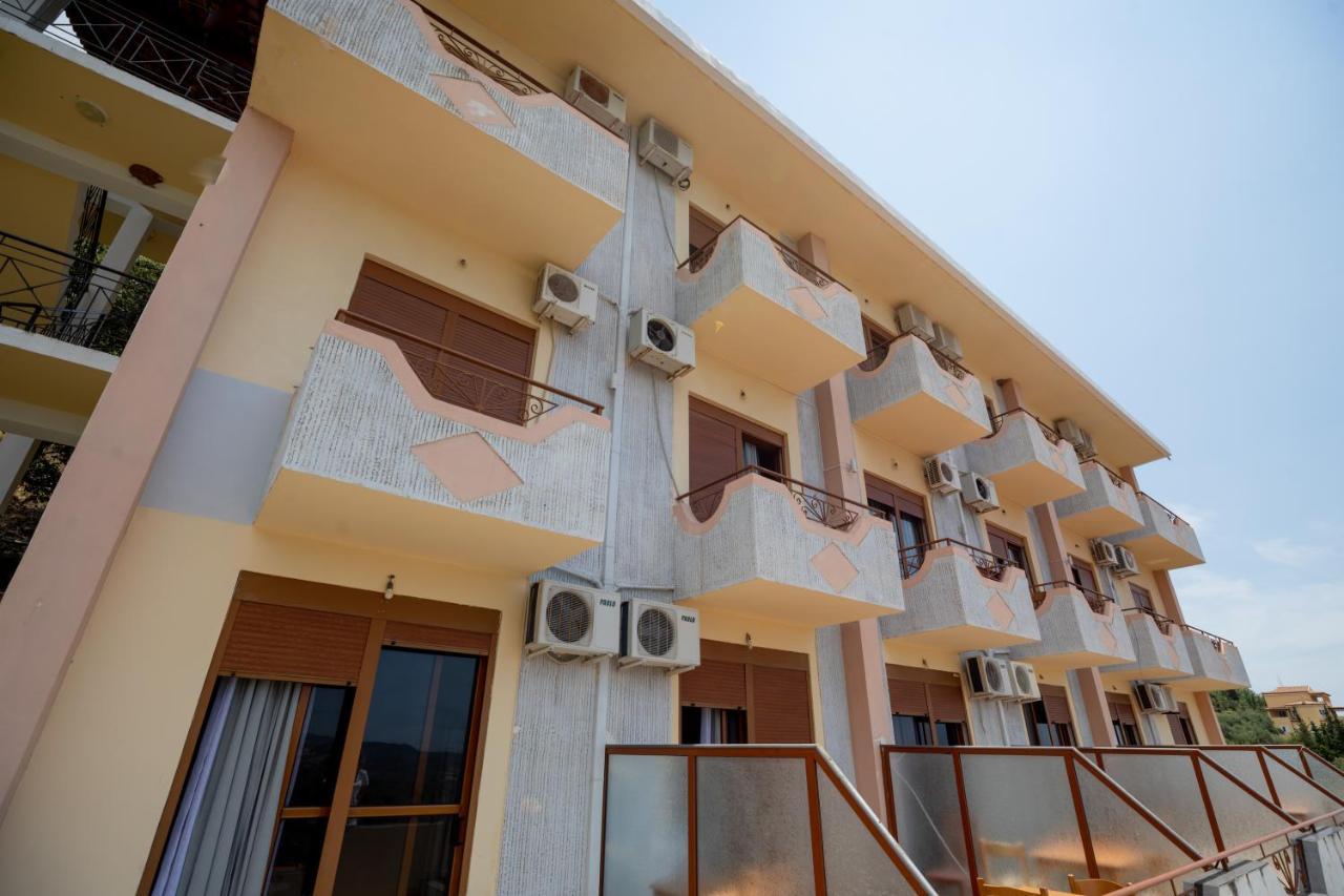 Hotel Panorama Himare Exterior photo