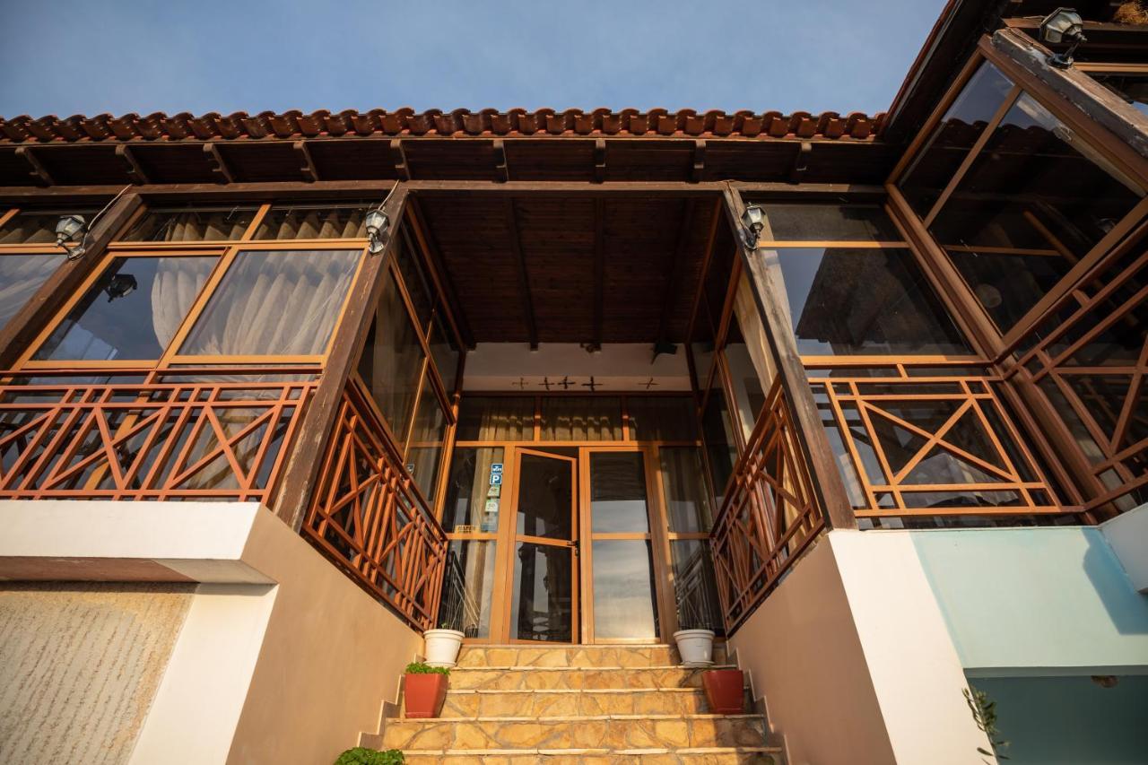 Hotel Panorama Himare Exterior photo
