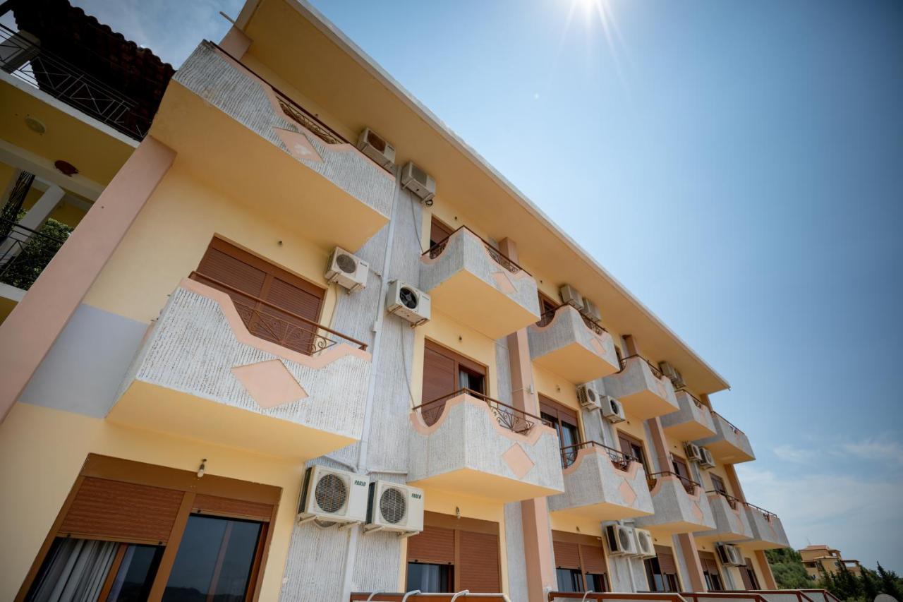 Hotel Panorama Himare Exterior photo