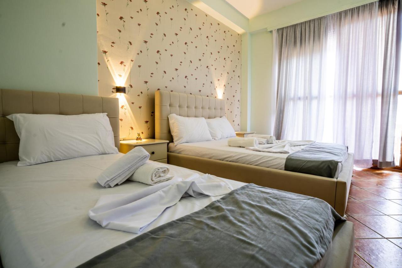 Hotel Panorama Himare Exterior photo
