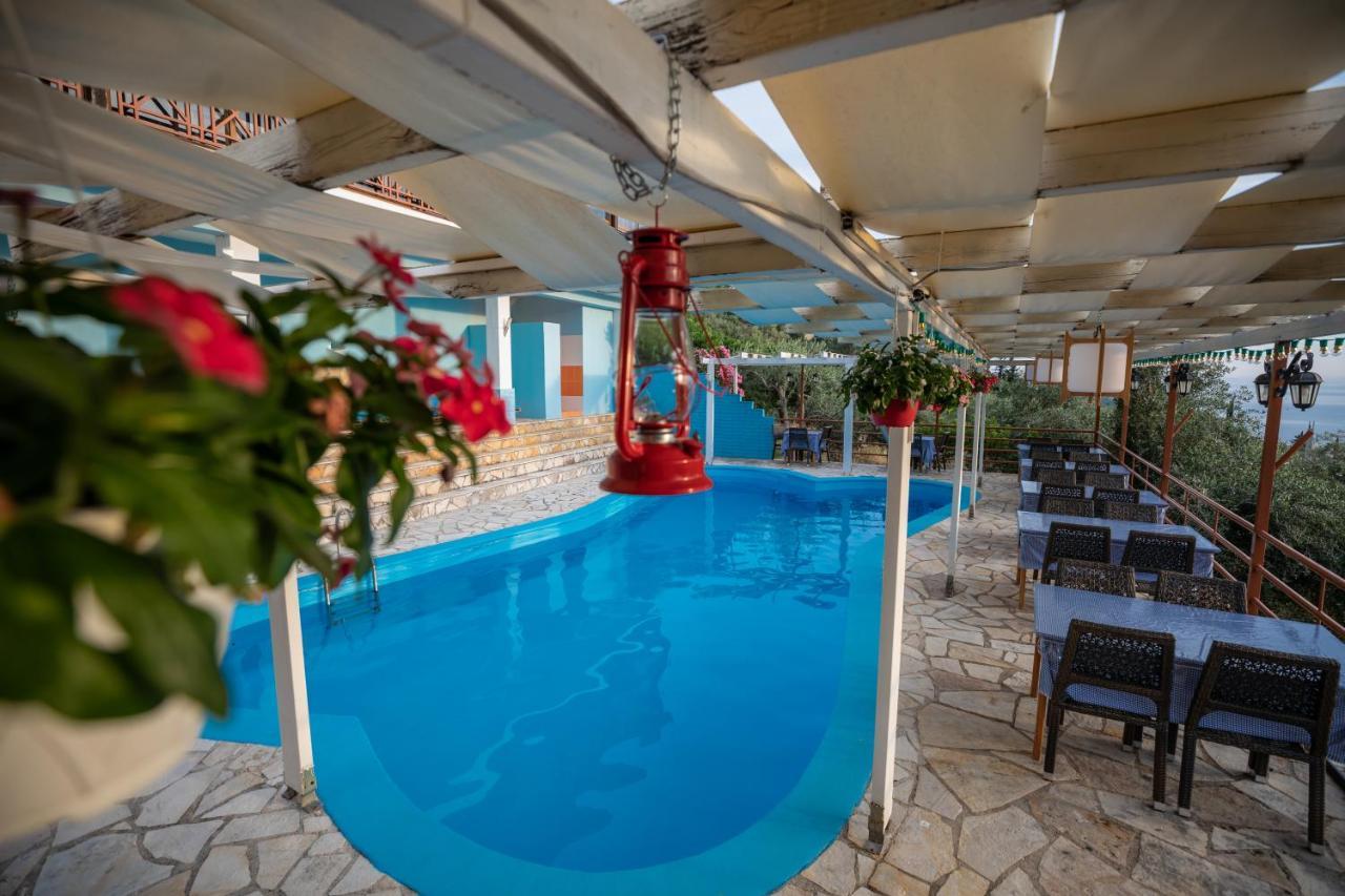 Hotel Panorama Himare Exterior photo