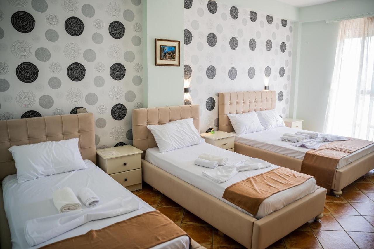 Hotel Panorama Himare Exterior photo