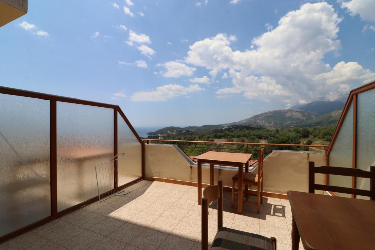 Hotel Panorama Himare Exterior photo