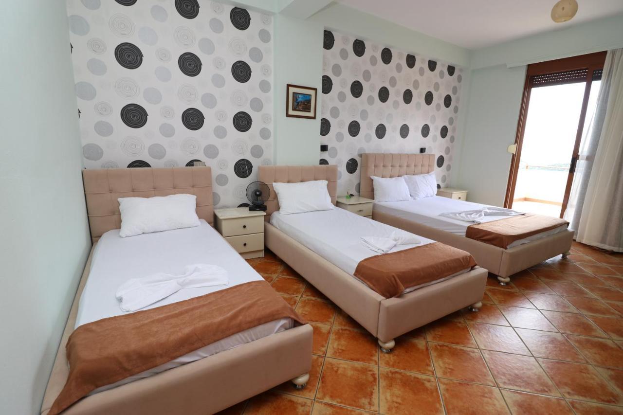 Hotel Panorama Himare Exterior photo