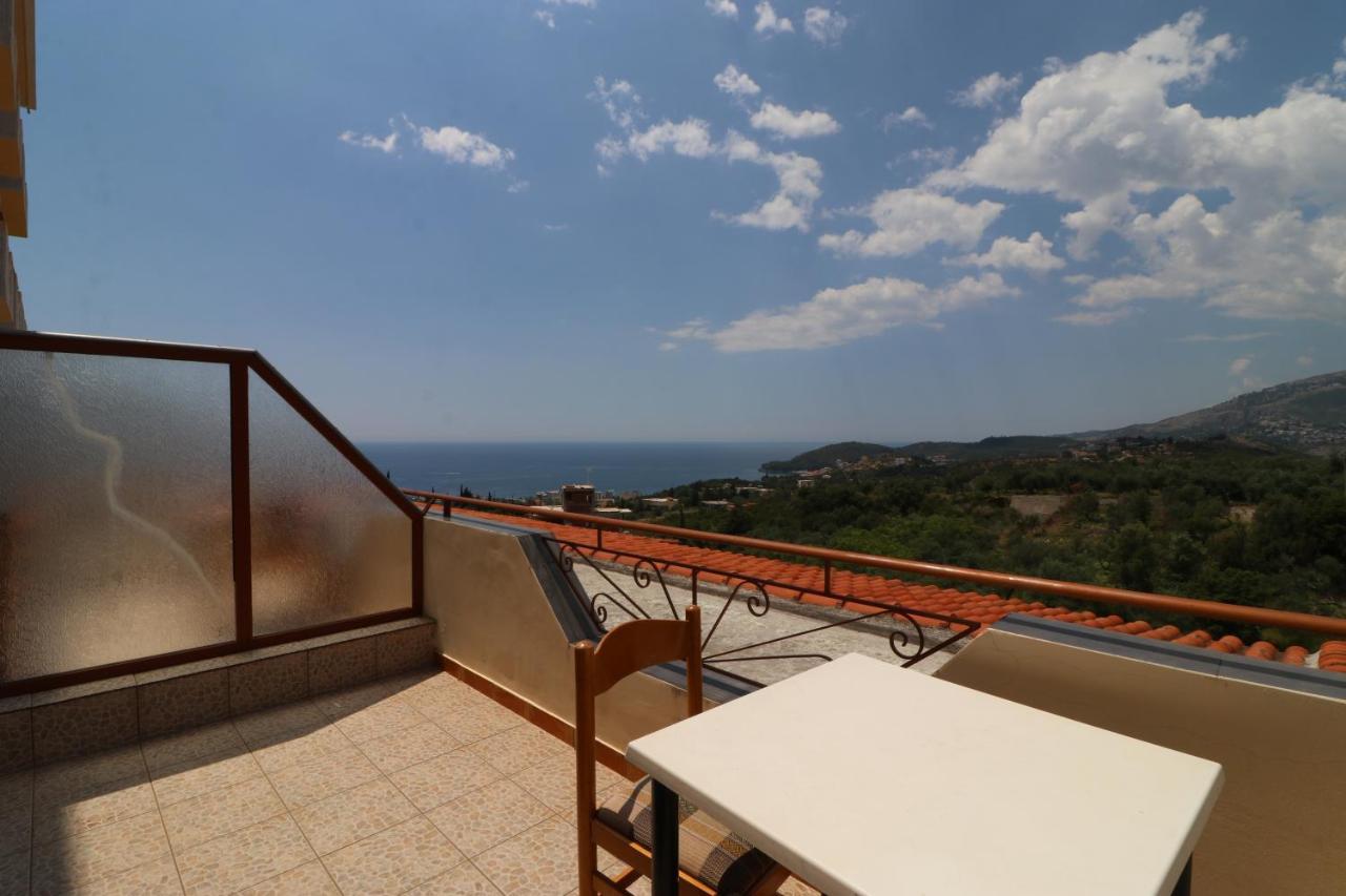 Hotel Panorama Himare Exterior photo