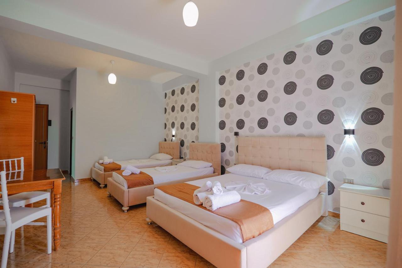 Hotel Panorama Himare Exterior photo
