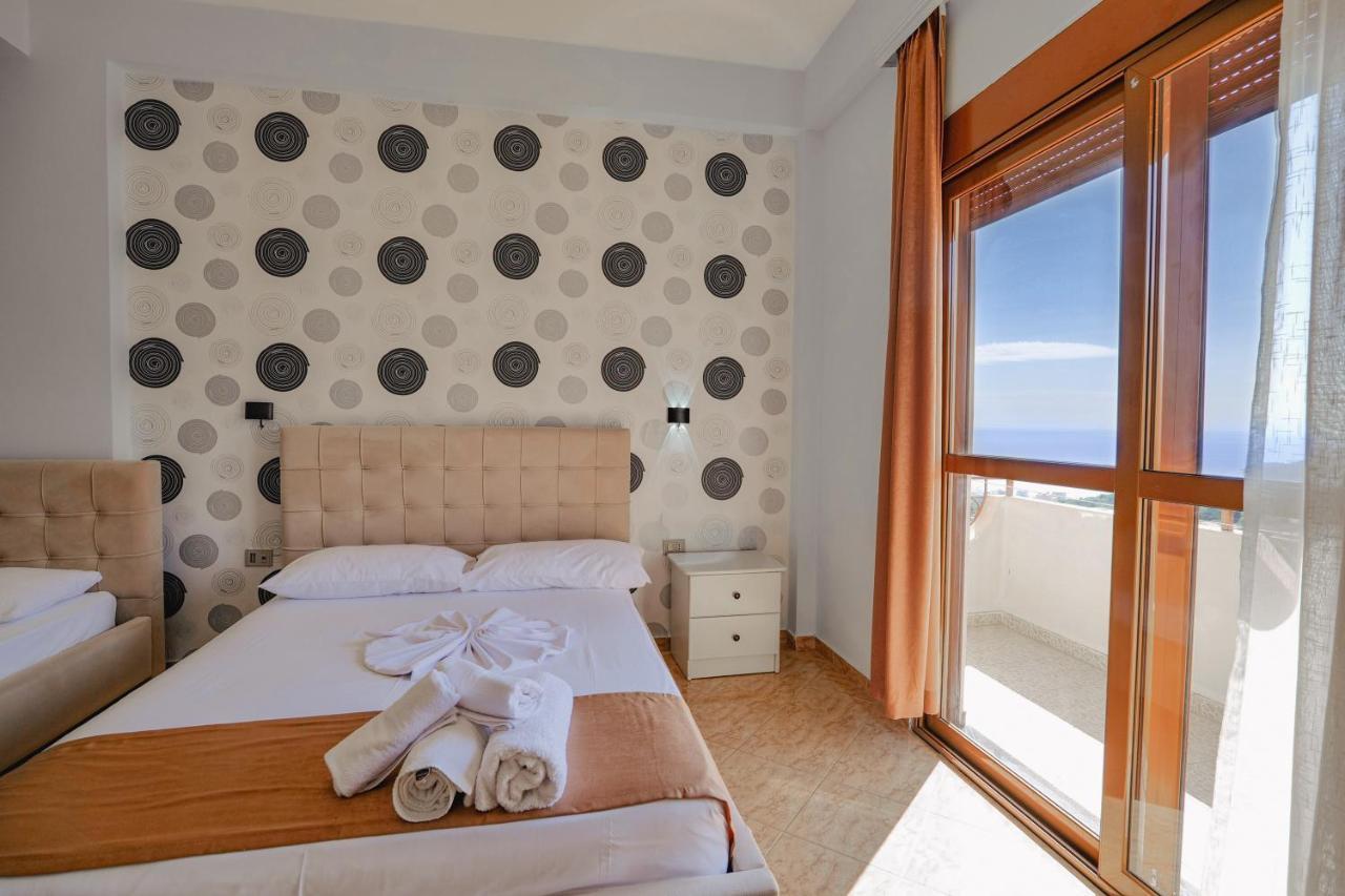 Hotel Panorama Himare Exterior photo
